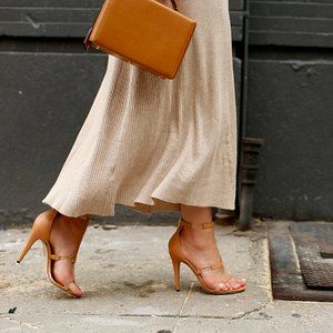 Tamara Mellon Frontline 105 Tan Heels (5.5)